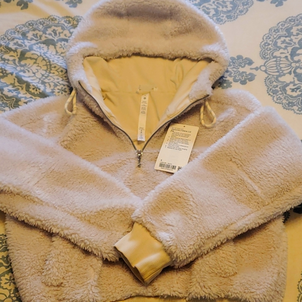 Lululemon textured fleece half zip